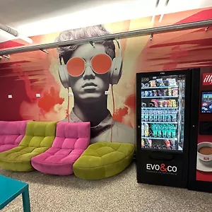 Cconforthotels Host Hostel Bari