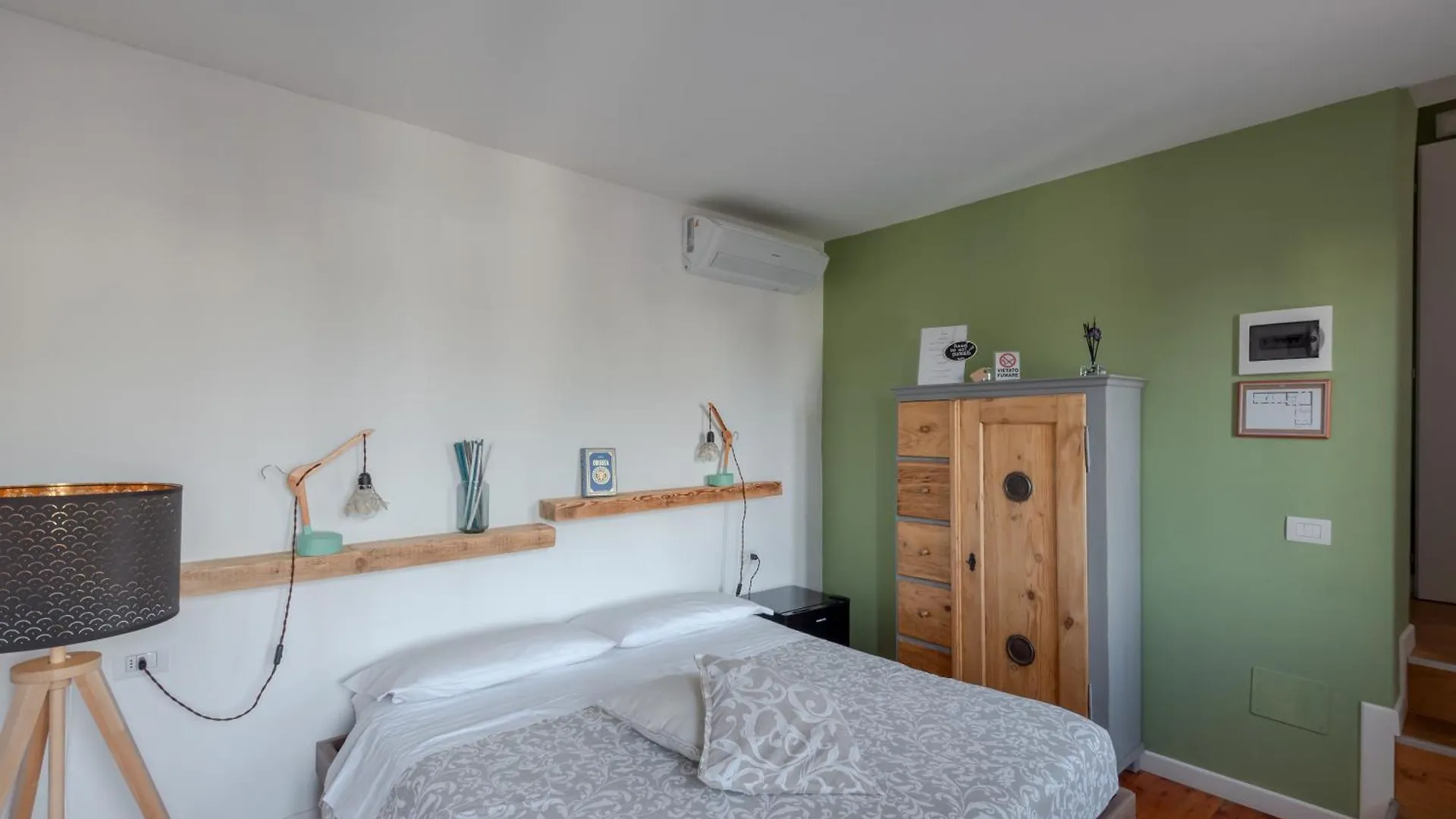 Bacaria Bed&Breakfast Bassano del Grappa 0*,  Italië